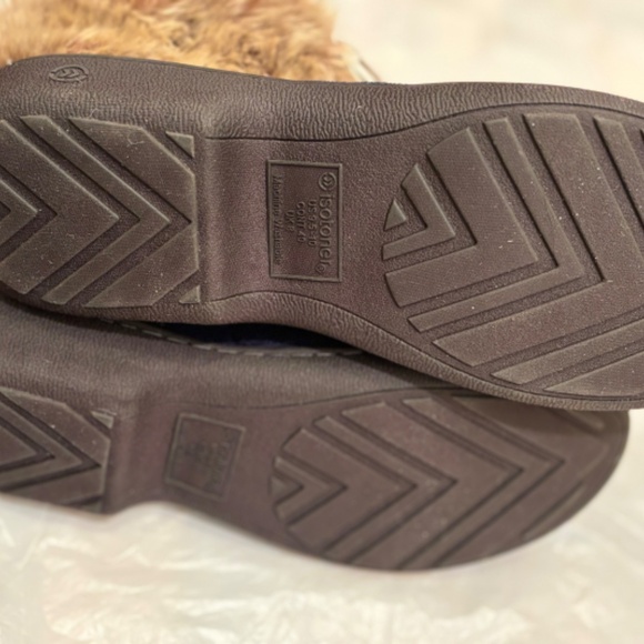 NWT Isotoner Woodlands Enhanced Heel Cushion Shoes Slippers - Picture 8 of 8